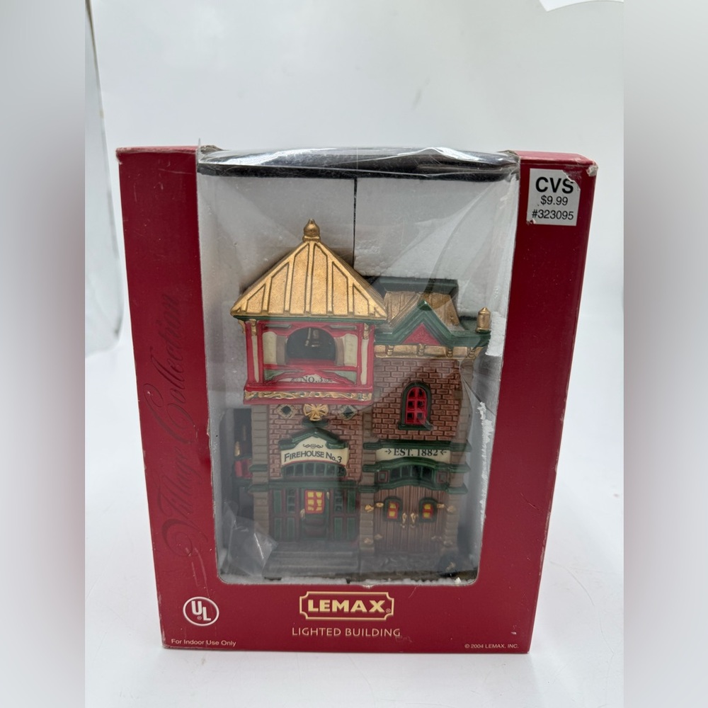 Vintage Lemax 45055CV Firehouse No. 3 Lighted Building In Box 2005.